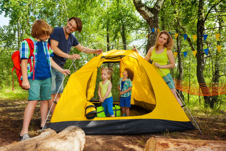 famille en camping landes derniere minutes